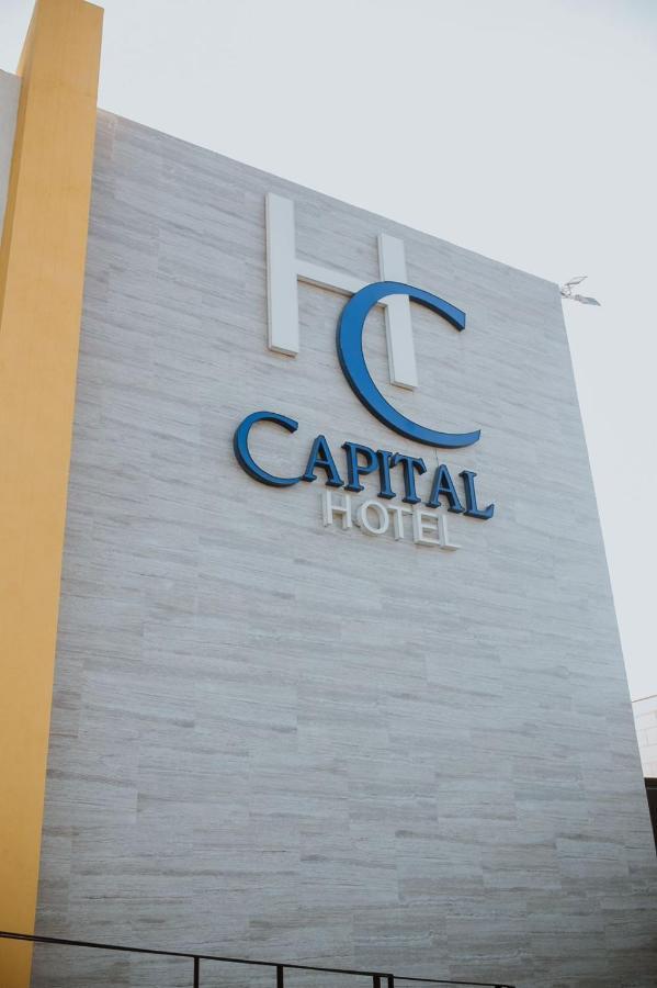 Hotel Capital Frontera 몬클로바 외부 사진
